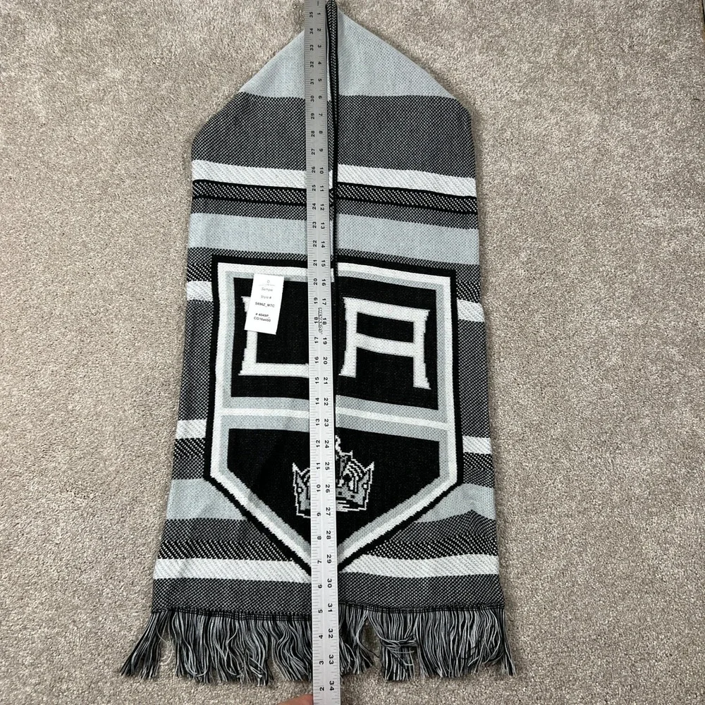 Adidas‎ LA Kings NHL Knit Scarf Black Silver White Striped Logo New